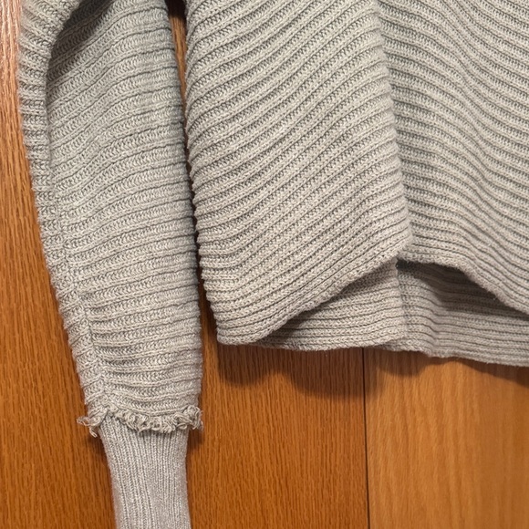 FREE PEOPLE nwot Grey Marlie pullover - Picture 4 of 11